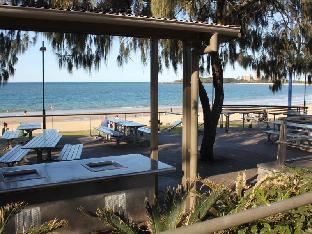 bayviews and harbourview holiday apartments