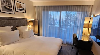 columbus hotel monte carlo curio collection by hilton