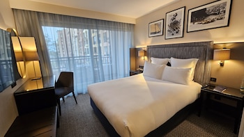 columbus hotel monte carlo curio collection by hilton