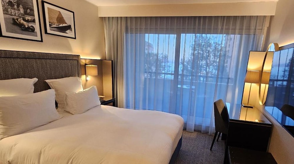 columbus hotel monte carlo curio collection by hilton