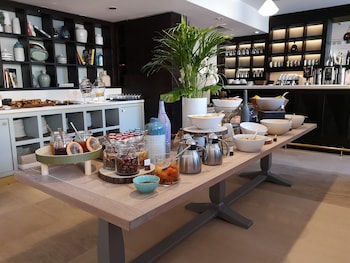 columbus hotel monte carlo curio collection by hilton