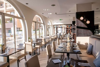 columbus hotel monte carlo curio collection by hilton