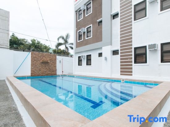 reddoorz plus dbuilders poblacion bgc