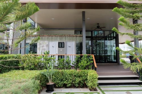 wellington hotel prachuapkhirikhan