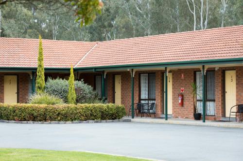 advance motel