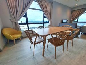 sunset seaview vacation condos jesselton quay