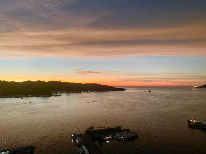 sunset seaview vacation condos jesselton quay