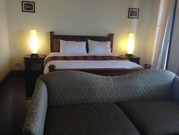 athena hotel