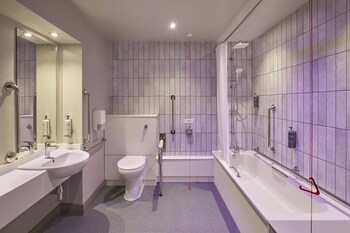 premier inn london hanger lane