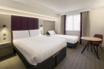 premier inn london hanger lane