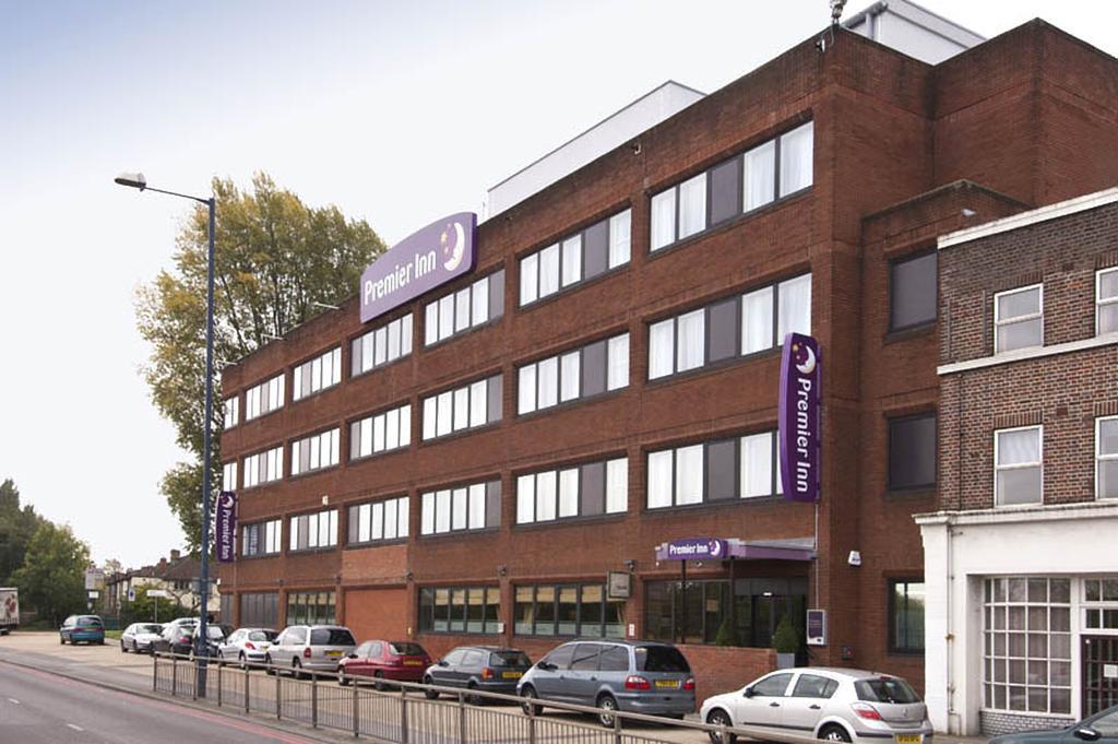 premier inn london hanger lane