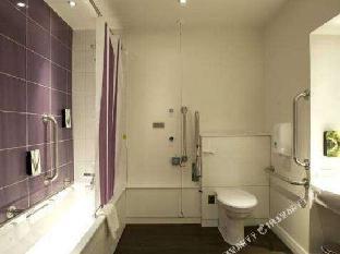 premier inn london hanger lane