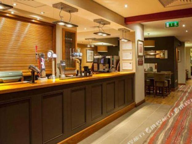 premier inn london bank tower