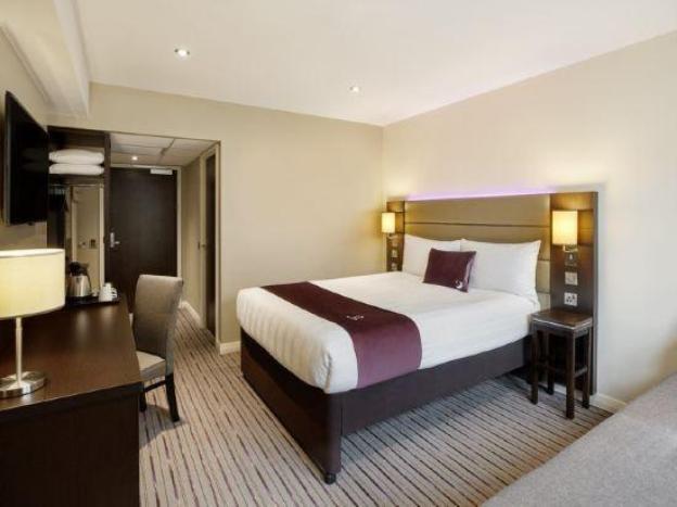 premier inn london bank tower