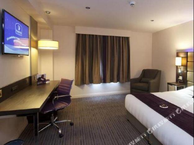 premier inn london bank tower