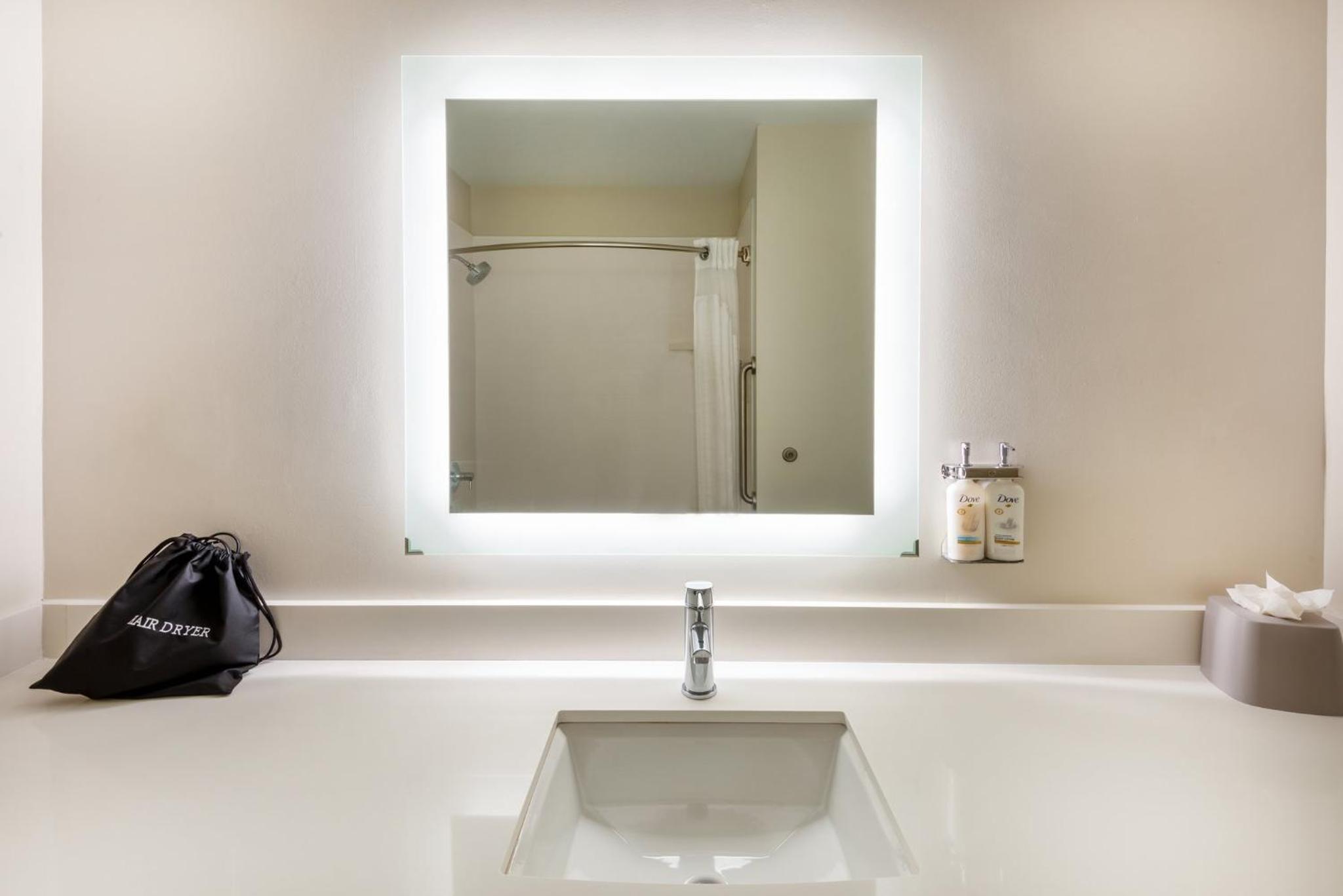 holiday inn express vermilion by ihg
