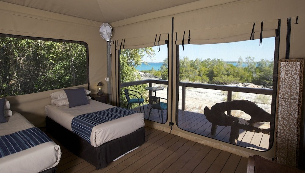 Cygnet Bay Pearls,Broome>>Beagle Bay,4 star