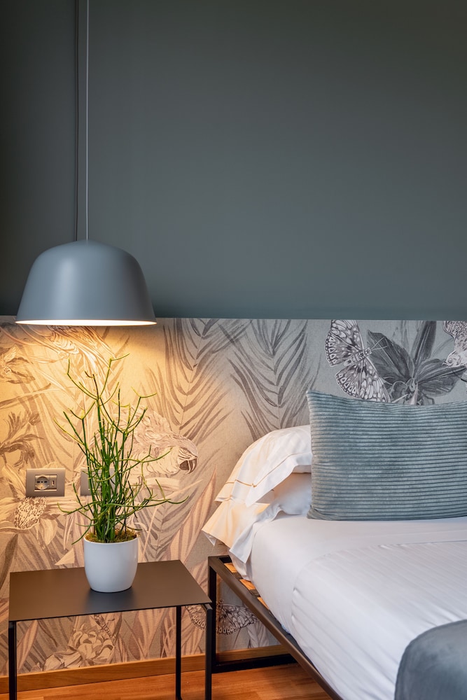 hotel leopardi