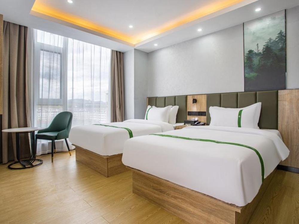 green tree inn yunnan chuxiong yiren ancient town