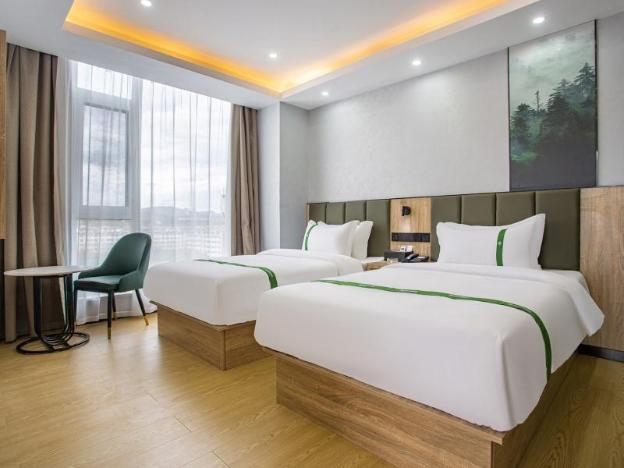 green tree inn yunnan chuxiong yiren ancient town