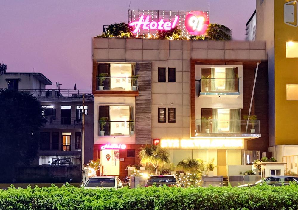 hotel 91 golf course road