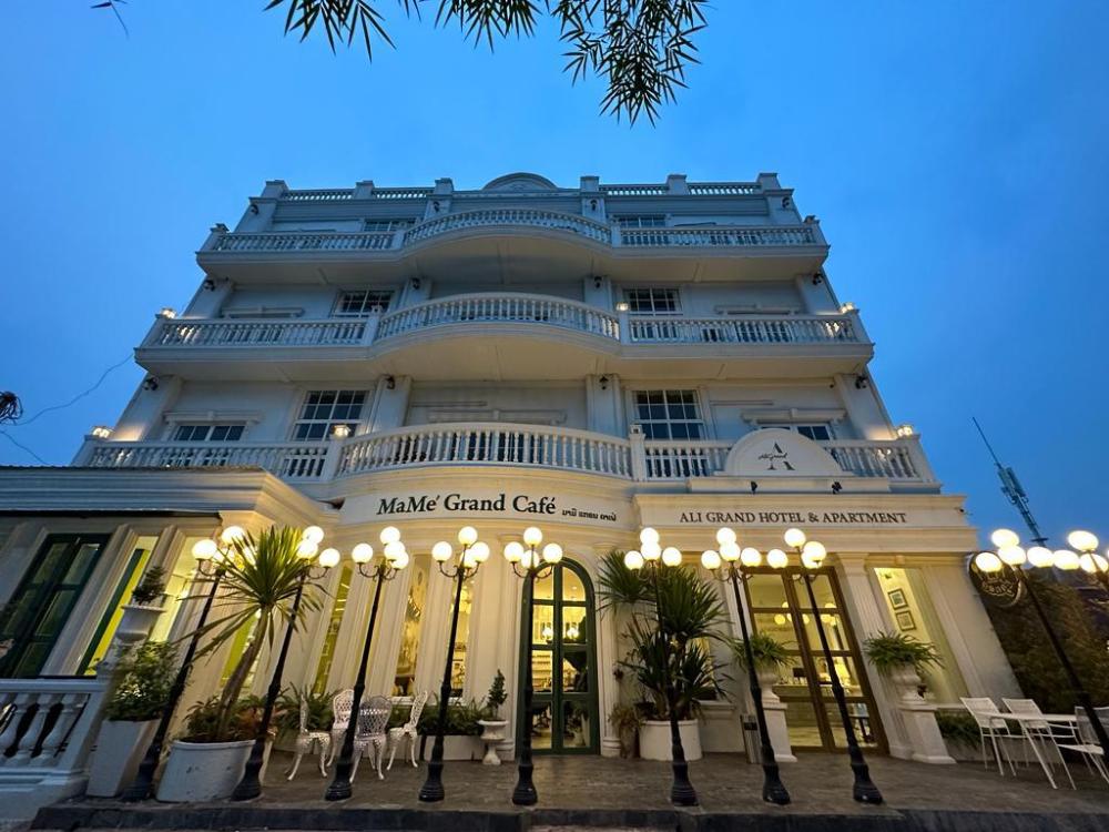 ali grand hotel