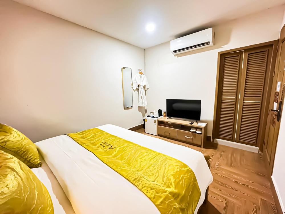 ali grand hotel