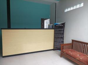 reddoorz near stasiun batang