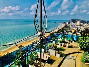 stephen oasky vung tau