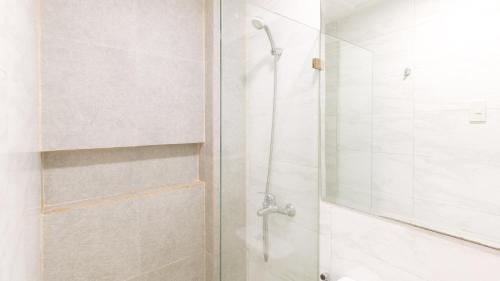 reddoorz plus la belle residences makati city