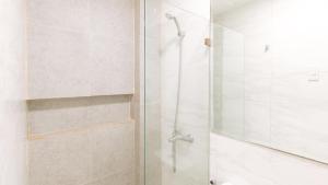 reddoorz plus la belle residences makati city