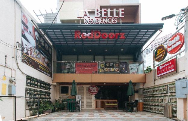 reddoorz plus la belle residences makati city