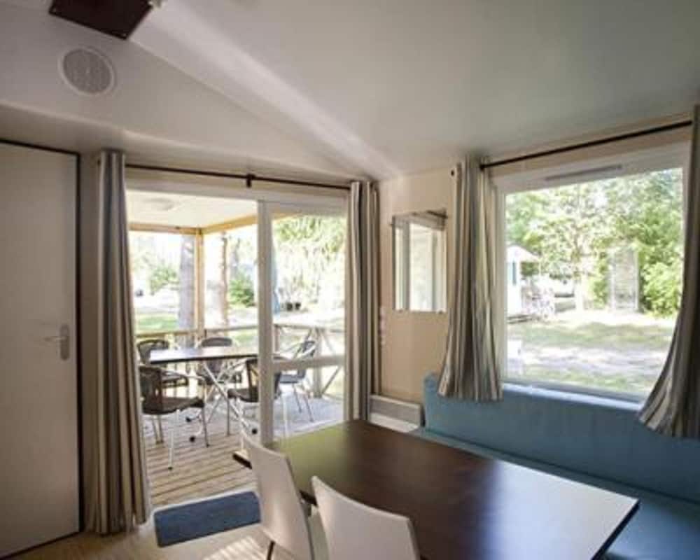 camping la pinede