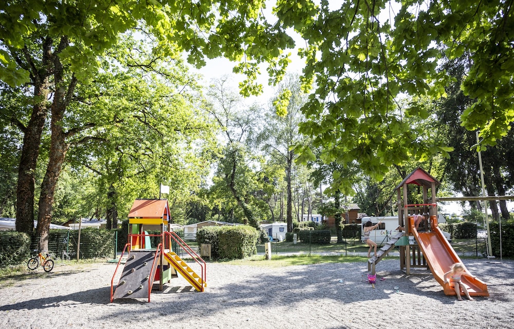 camping la pinede