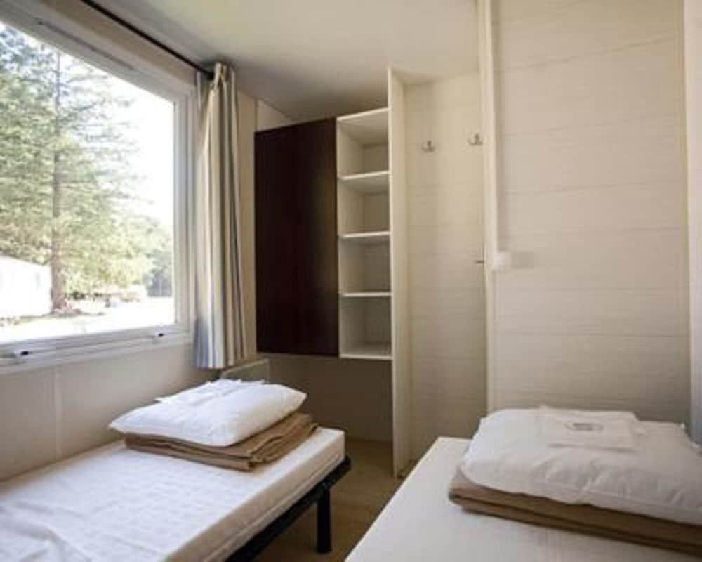 camping la pinede