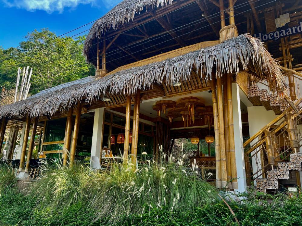 resort and restaurant