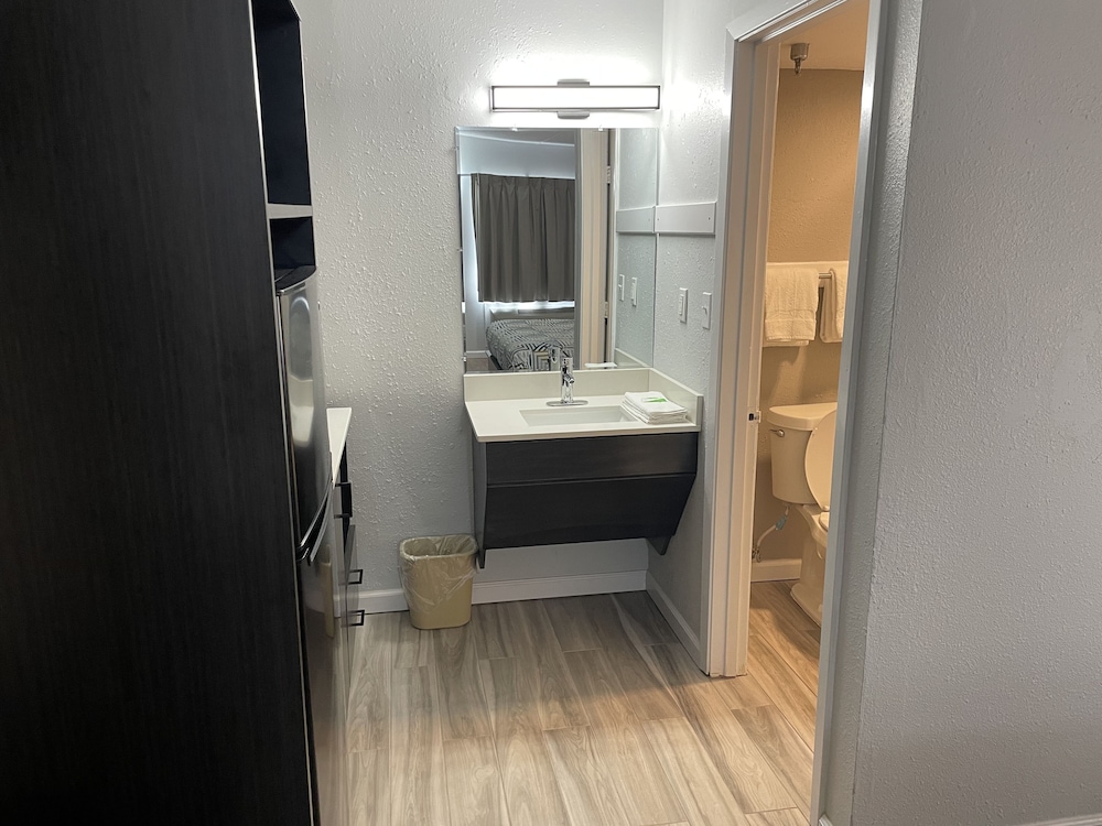 studio 6 vicksburg ms downtown