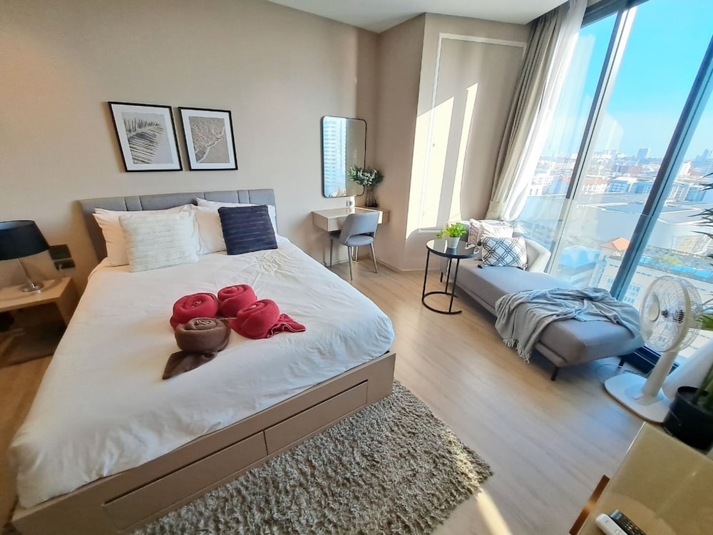 edge central pattaya near walking street