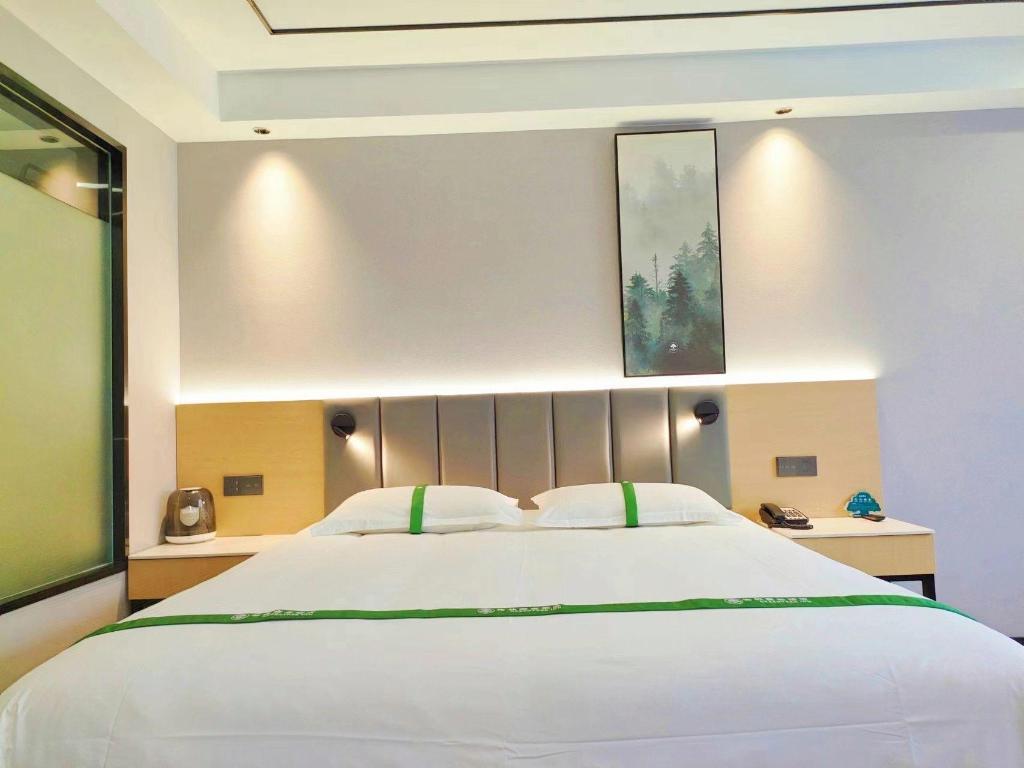greentree inn qingdao wuyishan road jiashike shopping center
