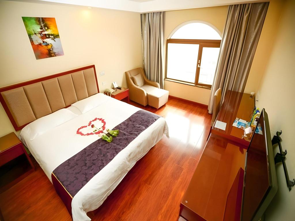 greentree inn qingdao wuyishan road jiashike shopping center