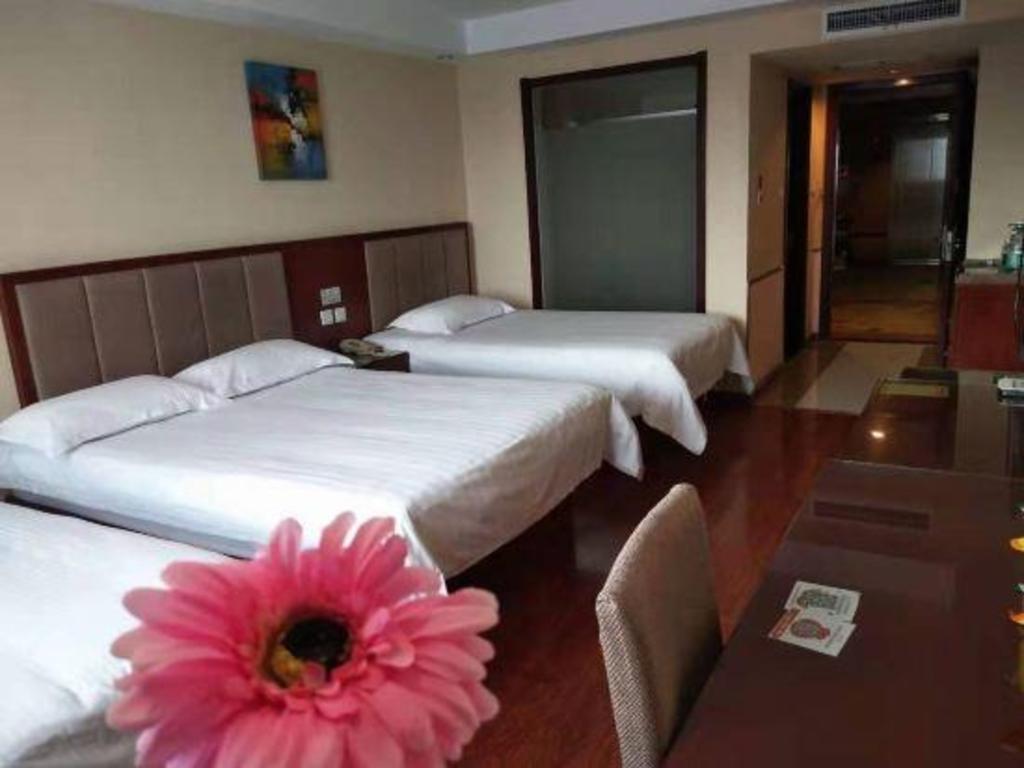 greentree inn qingdao wuyishan road jiashike shopping center