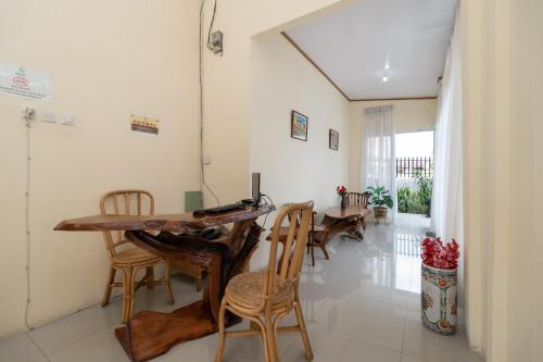 reddoorz near rs awal bros sudirman pekanbaru