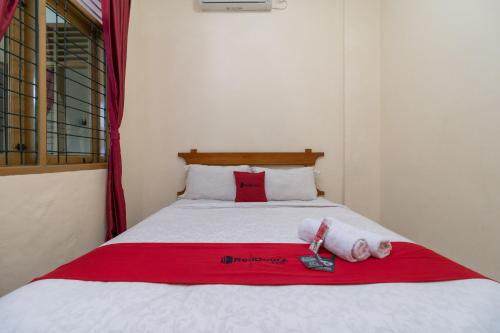 reddoorz near rs awal bros sudirman pekanbaru