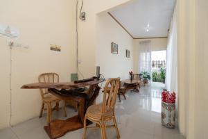 reddoorz near rs awal bros sudirman pekanbaru