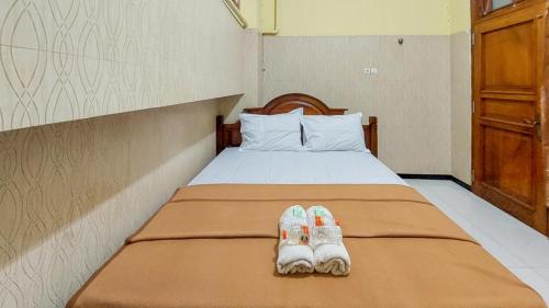 hotel shinta 2 near alun alun kertosono