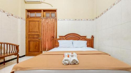 hotel shinta 2 near alun alun kertosono