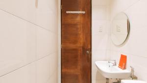 reddooorz laiya vivo hotel batangas