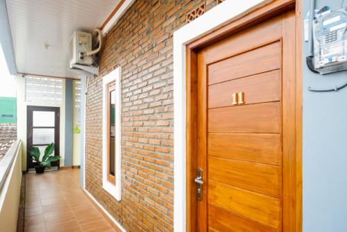 urbanview hotel telu wolu monjali by reddoorz