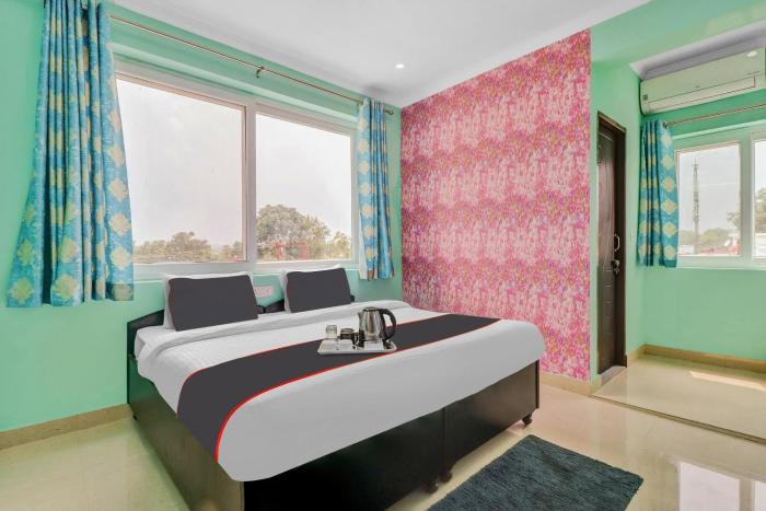 super collection o the kailash hotel