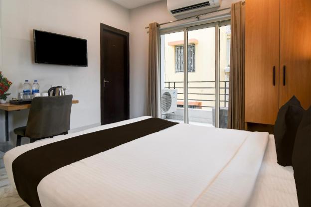 super collection o bisarjan ghat formerly eden rocks